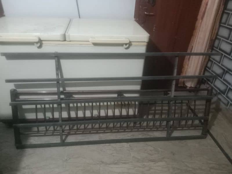 Copper Color Iron Rod Heavy Gage King Bed With Fome Mattress 6