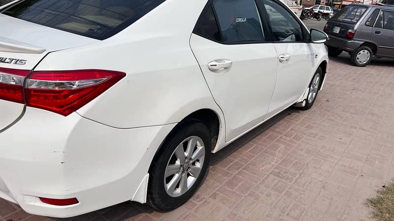 Toyota Corolla Altis 2015 5