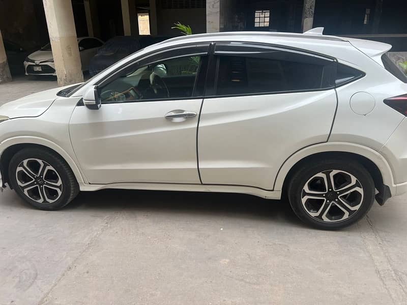 Honda Vezel hybrid Z 2014 3