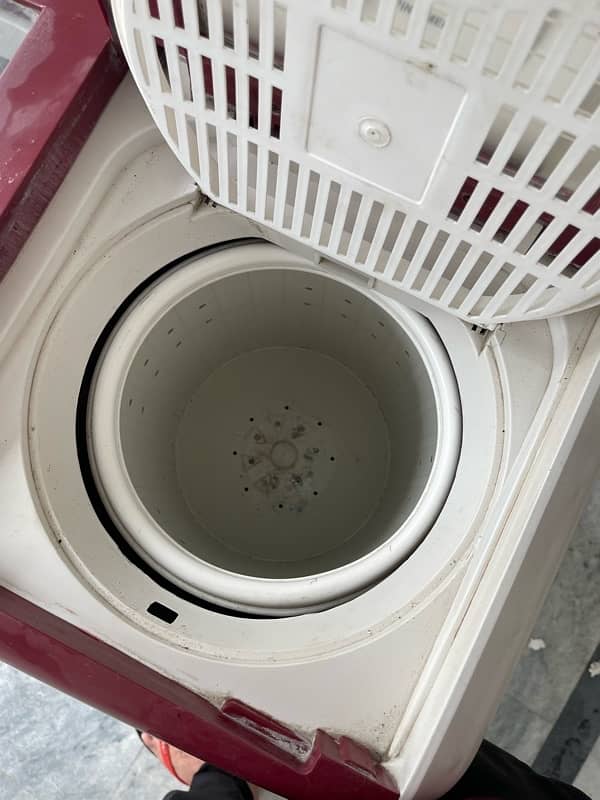 Toyo Twin Tub Washing Machine 3