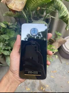 moto Z3 4/64 sim on 0