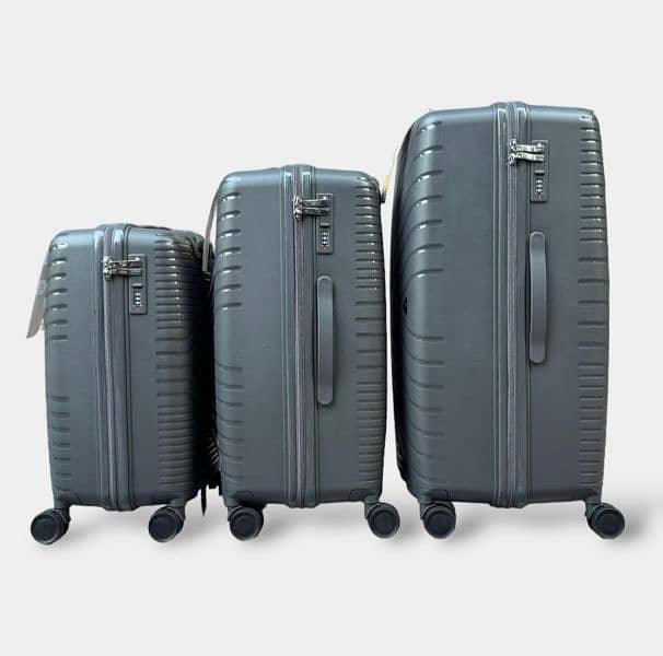 Dragon luggage bag set of 3  100%pp 1