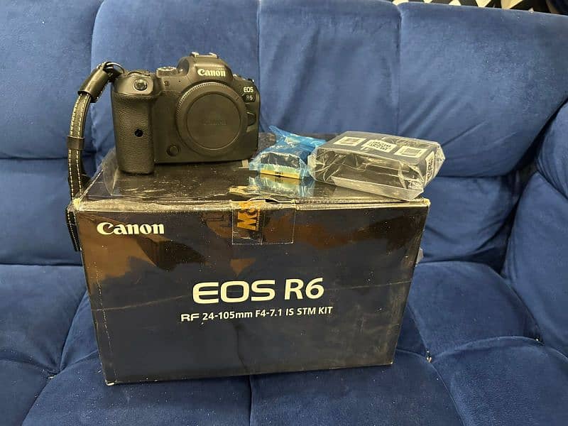 Canon R6 body with Box in awesome condition 0