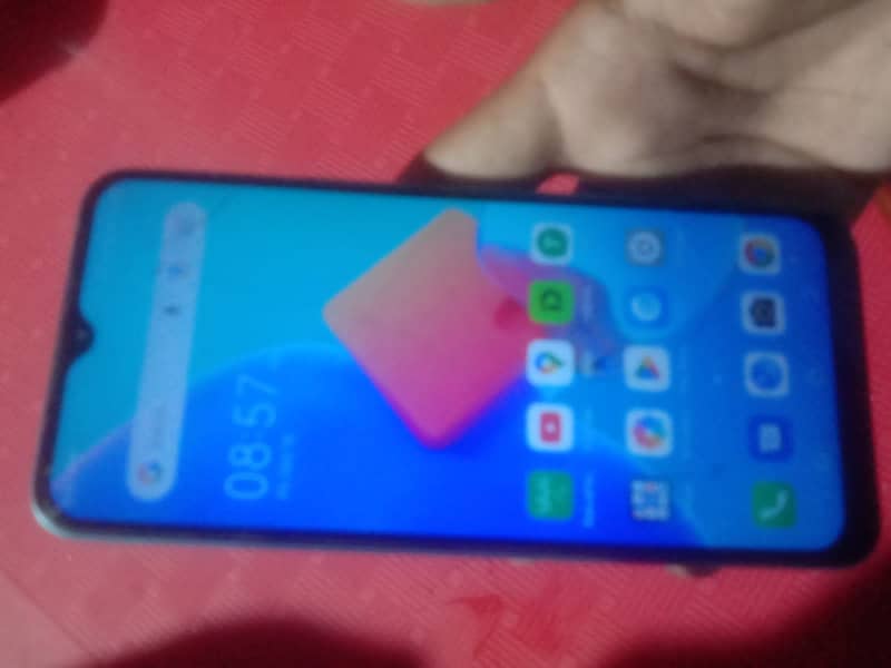 TECNO SPARK 8C 0