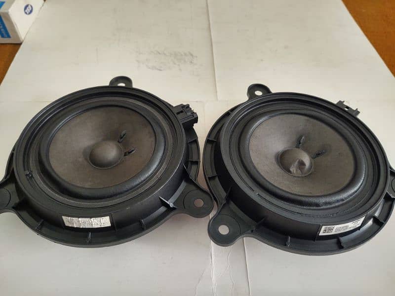 Original  branded Geniune Bose Mercedes Door Speakers bass clear Sound 8