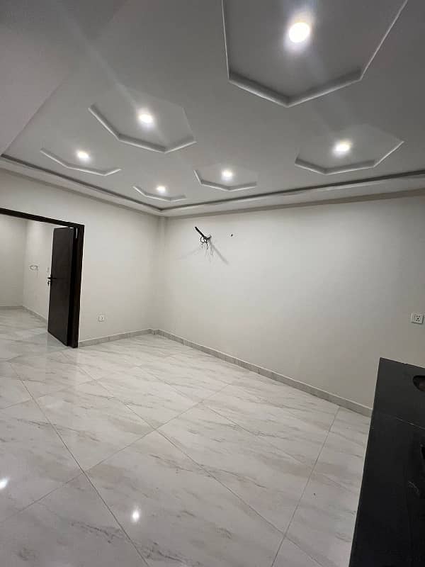 Attention: With 115 Lacs,NON Furnished 2 Bed Apartment In Bahria Town Lahore 6