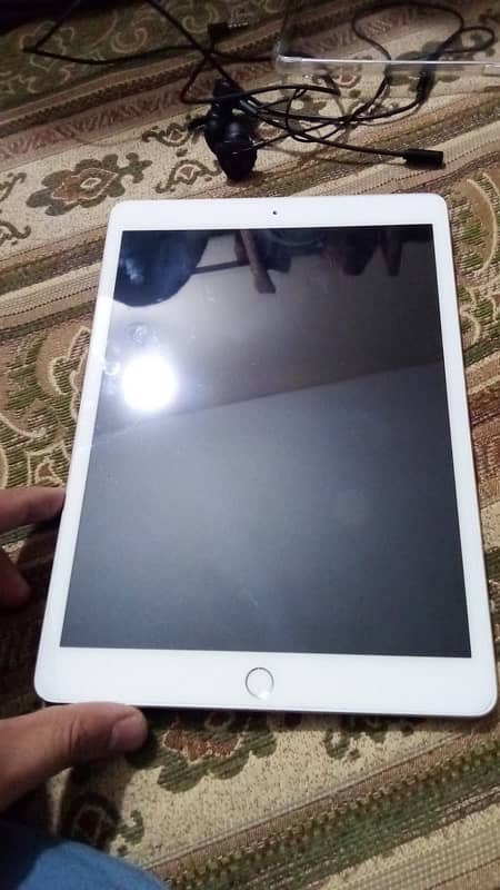 Ipad 8 generation 32 gb 2