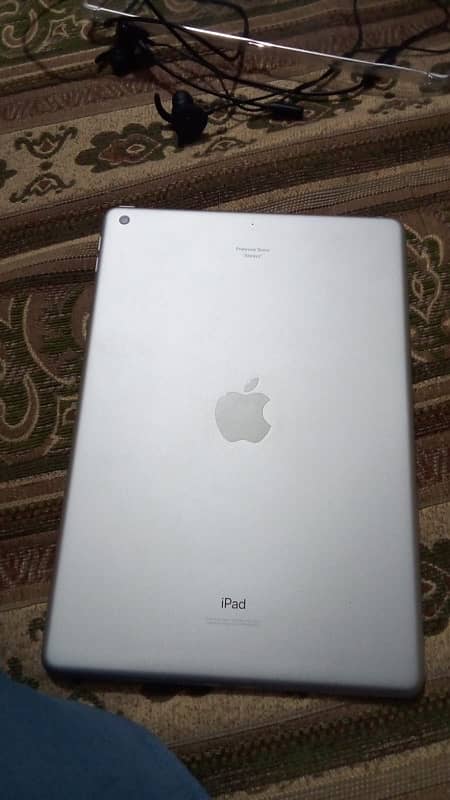 Ipad 8 generation 32 gb 3