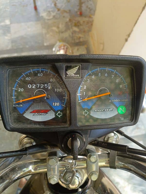 Condition 10/10 Ha Full New Bike Ha Sirf 2725 Chali Hai 7