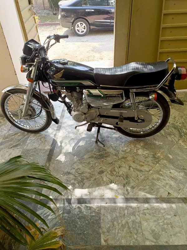 Condition 10/10 Ha Full New Bike Ha Sirf 2725 Chali Hai 8