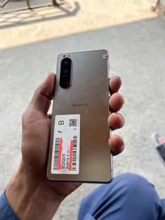 Sony Xperia 5 MARK 3 10/10 with sim time. (non PTA)