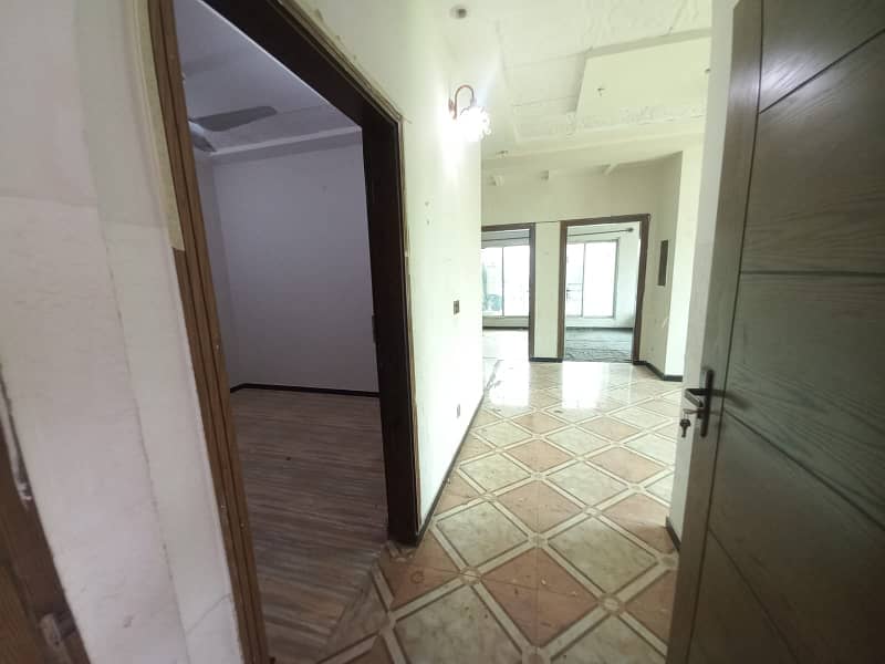 Corner Possession able 1100 Sq Ft Flat For Sale In Soan Garden With Lift Plaza 4