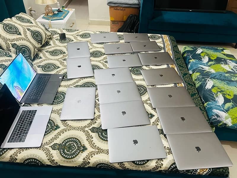 MACBOOK PRO 16 (2019) CORE I9 (16/1000gb SSD) (4gb Graphics) 8 Core 10