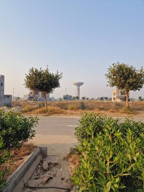 10 Marla On Ground Developed Plot Near Park Available Phase 2 A Block 5