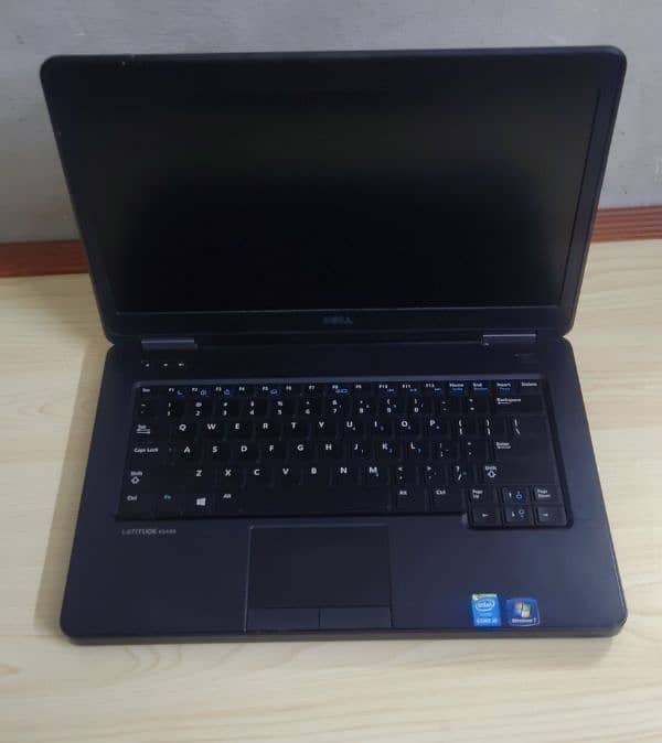 Dell Latitude E5440 0