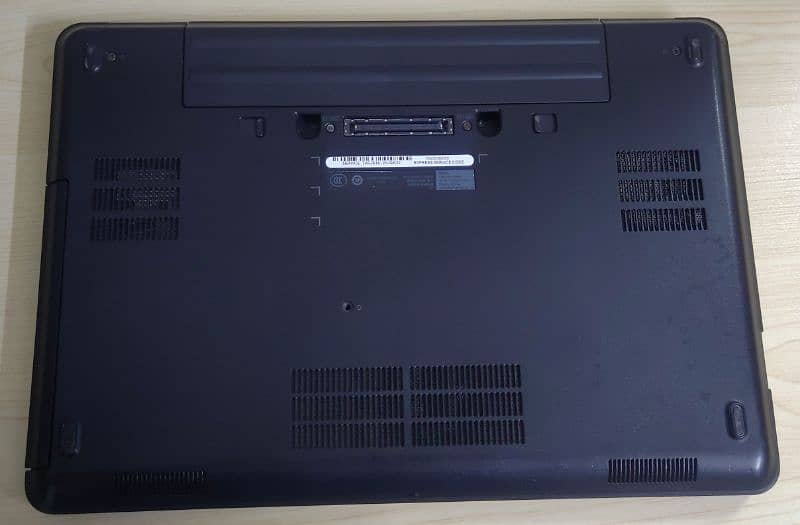 Dell Latitude E5440 3