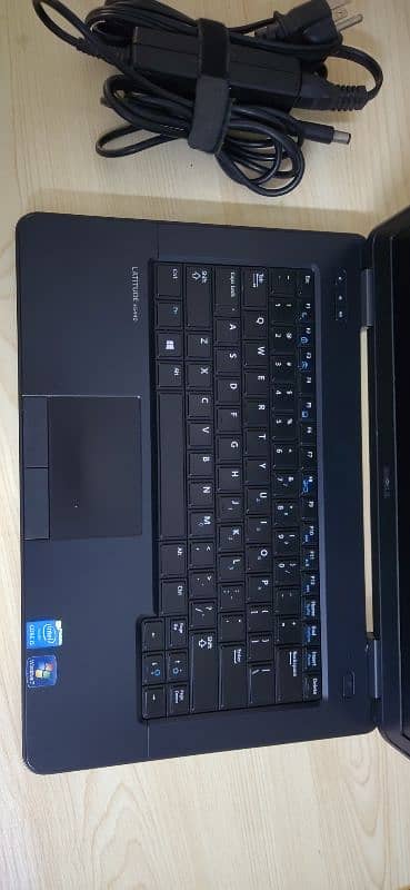 Dell Latitude E5440 6