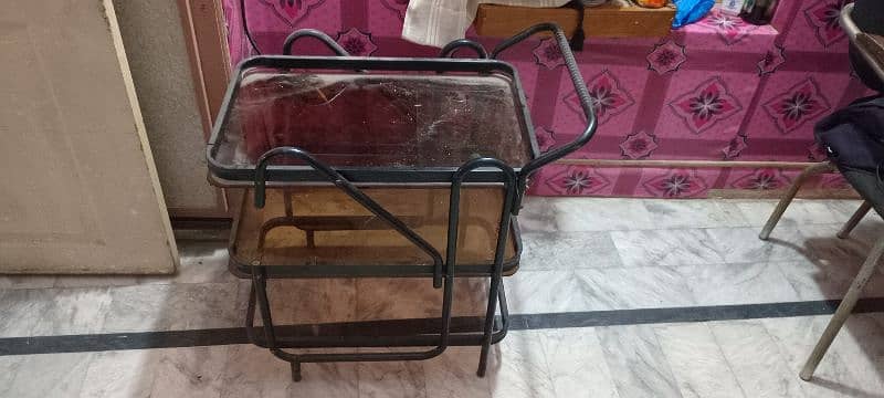 urgent for sale 2 small table and big table food trolley 03705325983 3