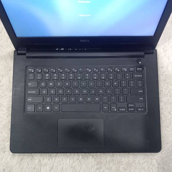 Dell i7 7th gen Laptop 3