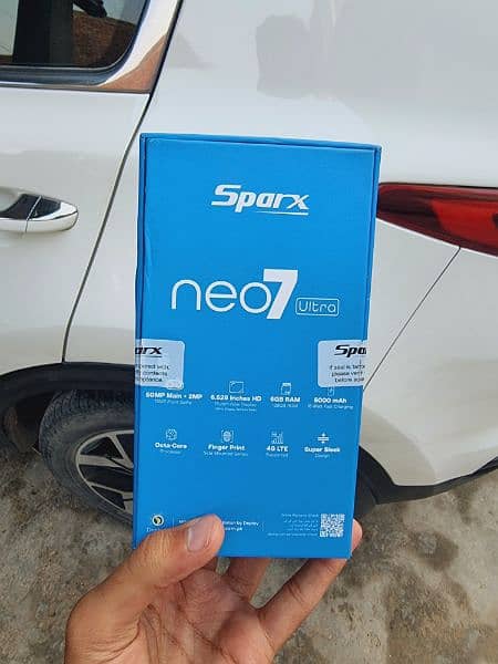 Sparx neo7 Ultra 6/128 only 1 day used serious buyer message me. 3