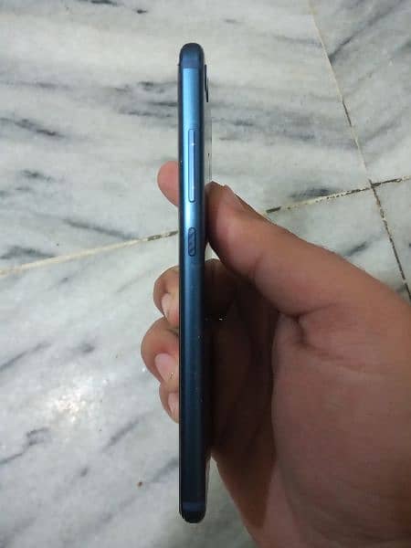 Huawei nova 2 6