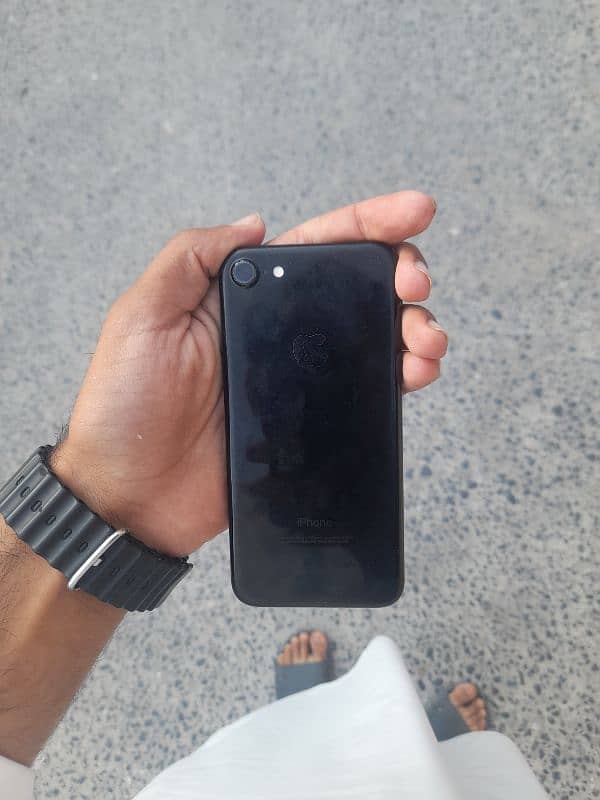 iPhone 7 128 gb 0