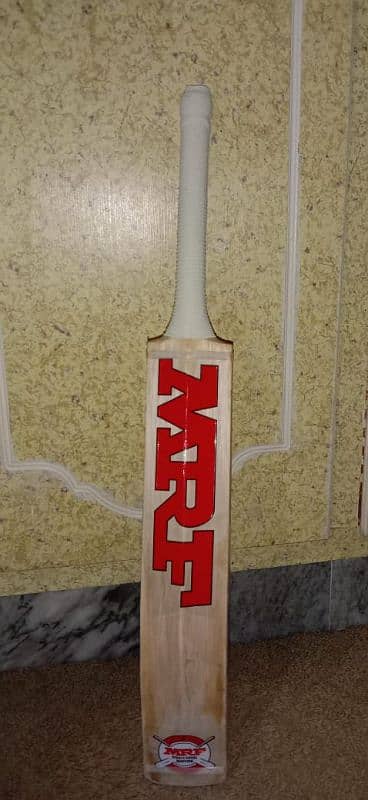 Grade A cricket bat 1