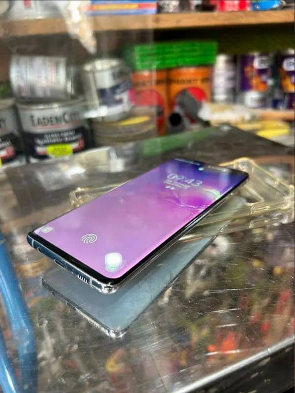 samsung s10 plus 4