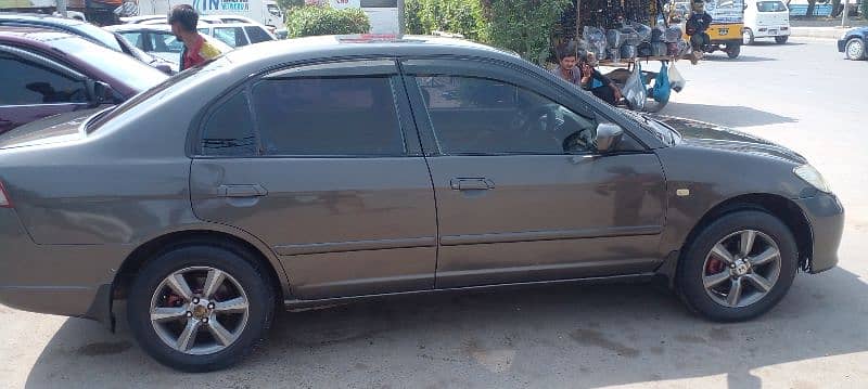 Honda Civic EXi 2005 2