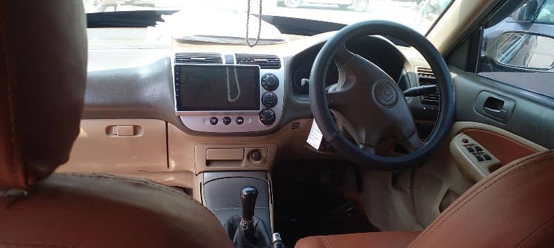 Honda Civic EXi 2005 4