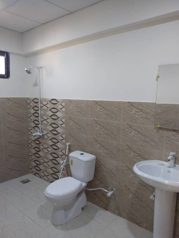 King residency flat is available in gulistan e jauhar block 3/A 2