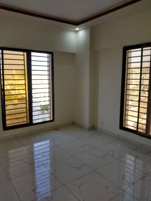 King residency flat is available in gulistan e jauhar block 3/A 3