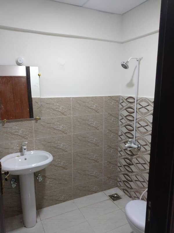 King residency flat is available in gulistan e jauhar block 3/A 7