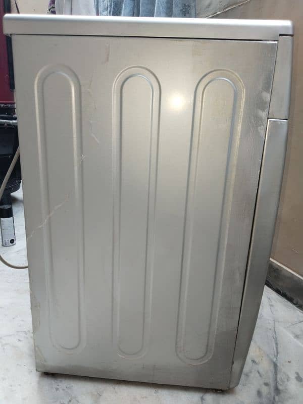 Samsung washing machine fully auto 7.5 kg silver color. Imported. 2