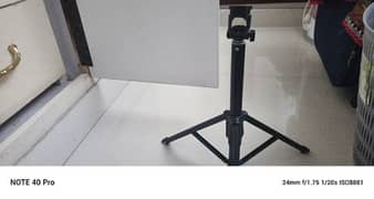 tripod stand