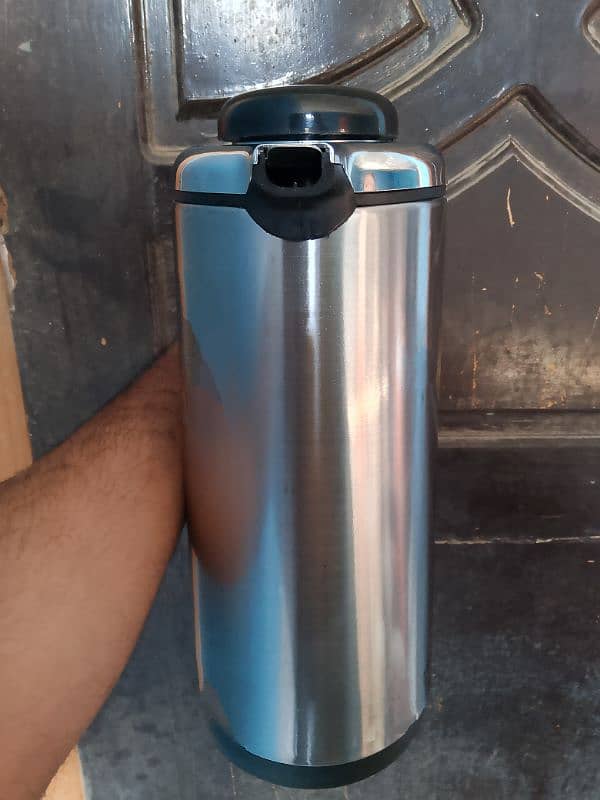 BEAUTIFUL FLASK FOR HOT TEA AND WATER 2