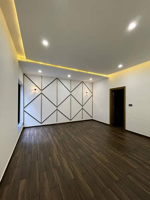 mumtaz City 1 kanal incomplete house for sale 12