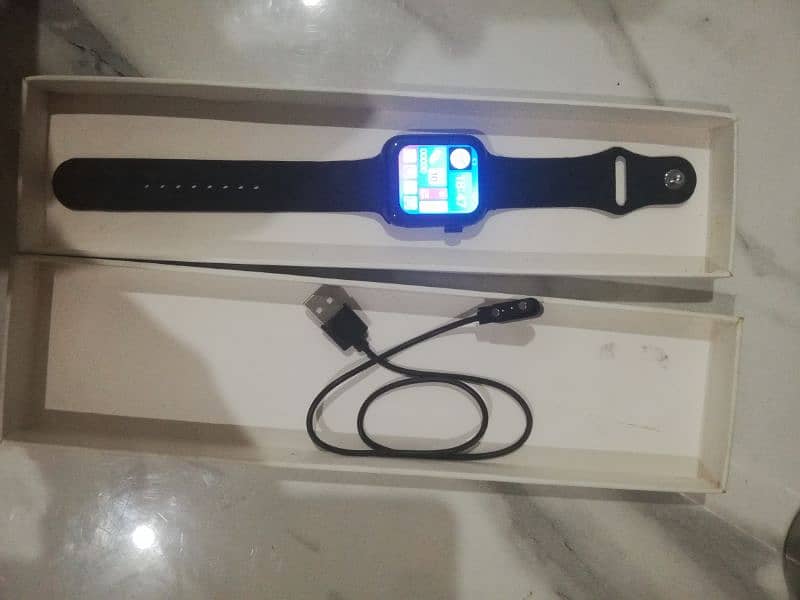 Apple watch series 7 smart watch with apple logo 1