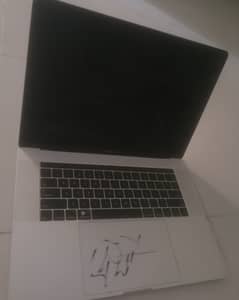 MacBook Pro A1707 2017 15" Silver (for parts or repair)