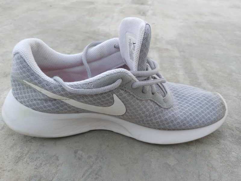 Nike tanjun 1