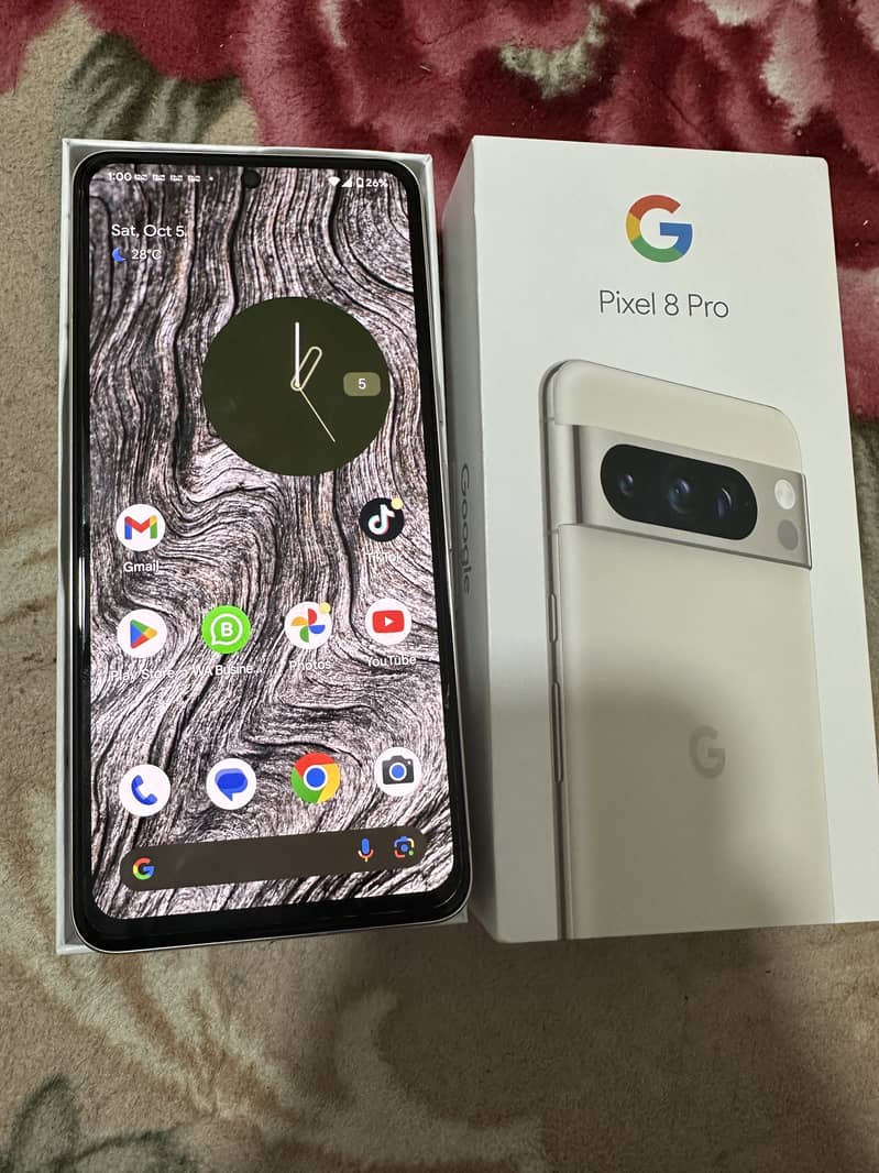 Want to sale google pixel 8 pro porcelain 1