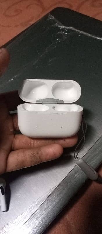 Ear buth apple ear buth apple air pods pro 1