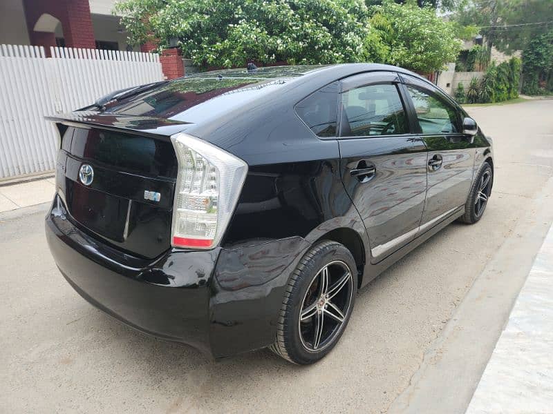 Toyota Prius 1.8 G-Touring Edition for sale in Excellent Condition!! 2