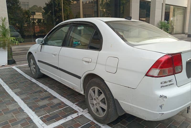 Honda Civic Prosmetic 2005 EXI 12