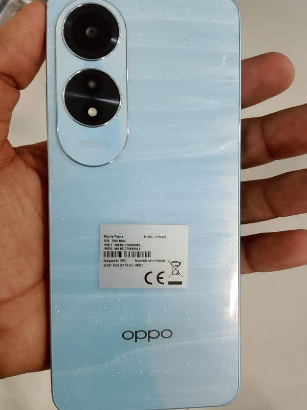 Oppo A60, 8/256. 3