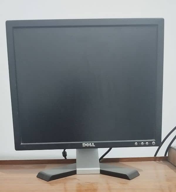 CPU DELL optiplex 5040 with Monitor, mouse and keyboard 4