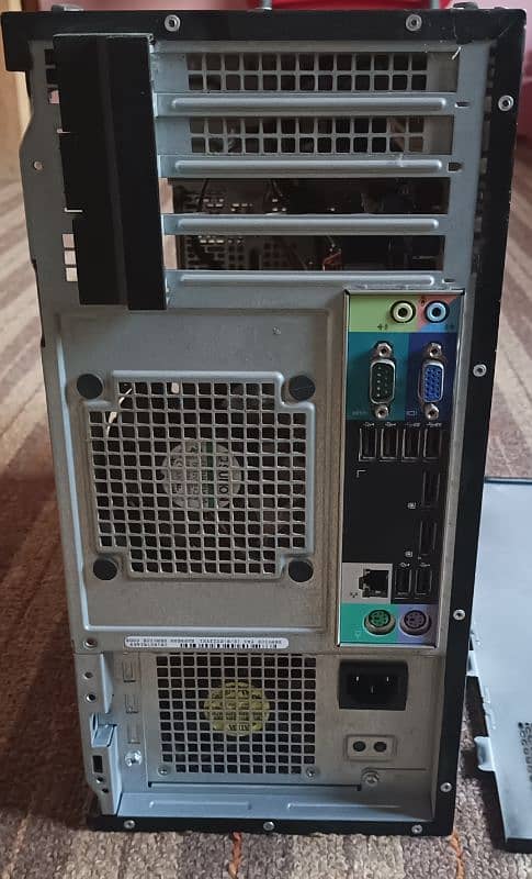 Dell Optiplex 7010 G-2 Tower Desktop CPU, Core i3 4th Generation 4