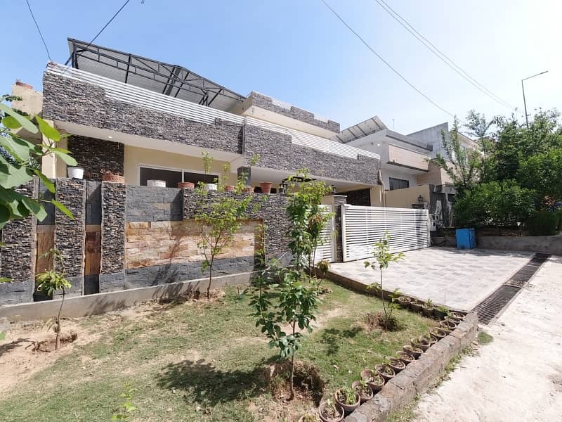 14 Marla House For Sale In Naval Anchorage - Block F Islamabad 2