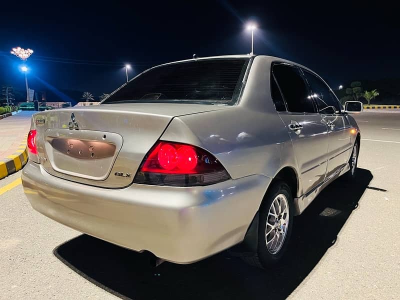 Mitsubishi Lancer 2005 4