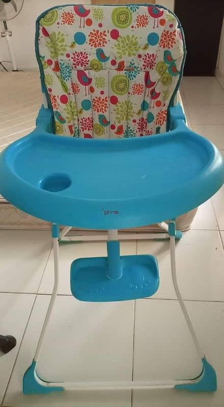 kids high chair available 0